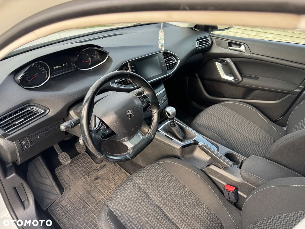 Peugeot 308 - 9