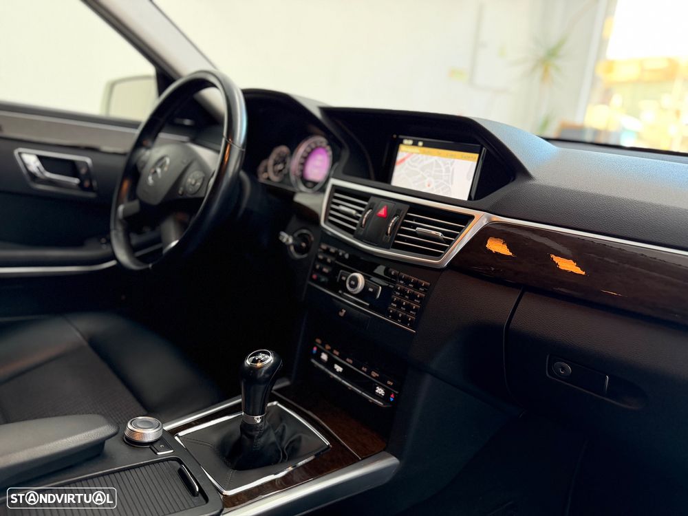 Mercedes-Benz E 220 CDi Classic BlueEfficiency - 31