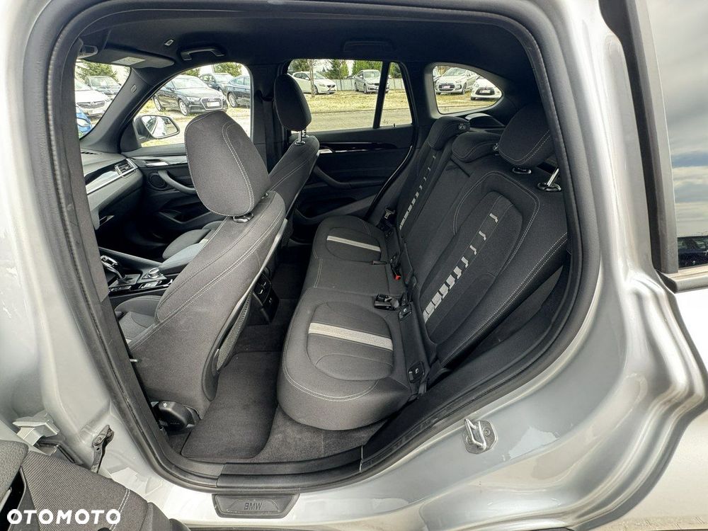 BMW X1 sDrive18d Sport Line sport - 18