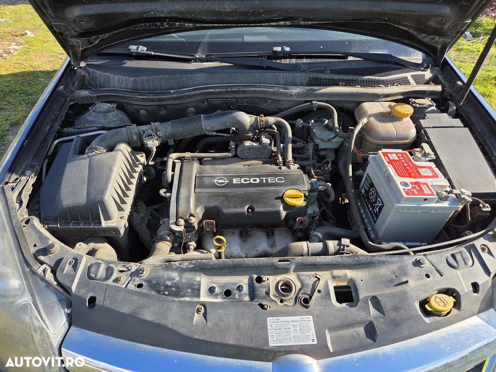 Opel Astra 1.4i 16V Club - 2