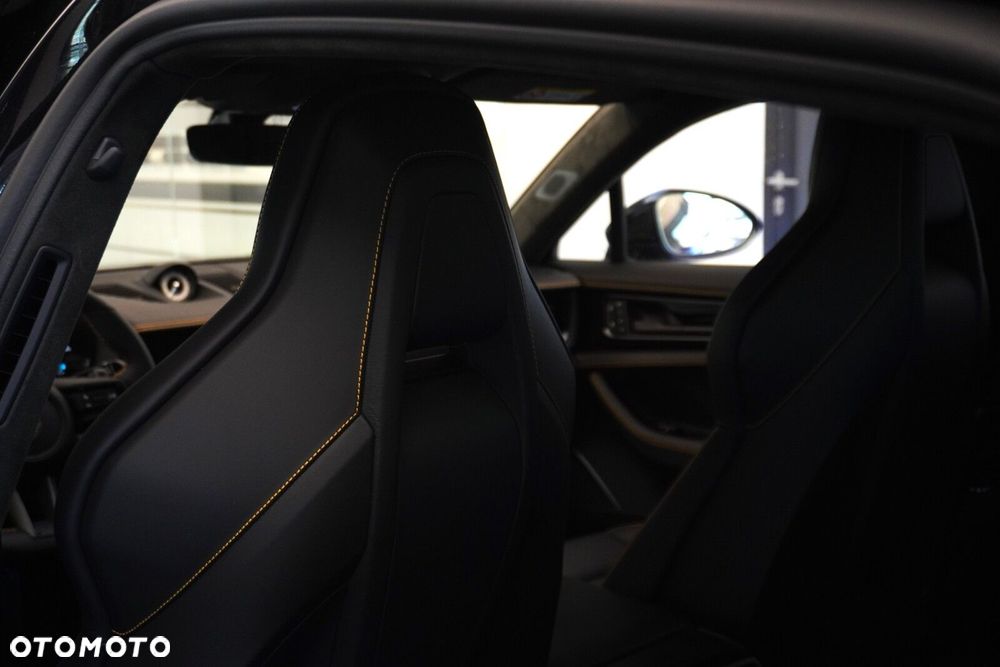 Porsche Panamera - 17
