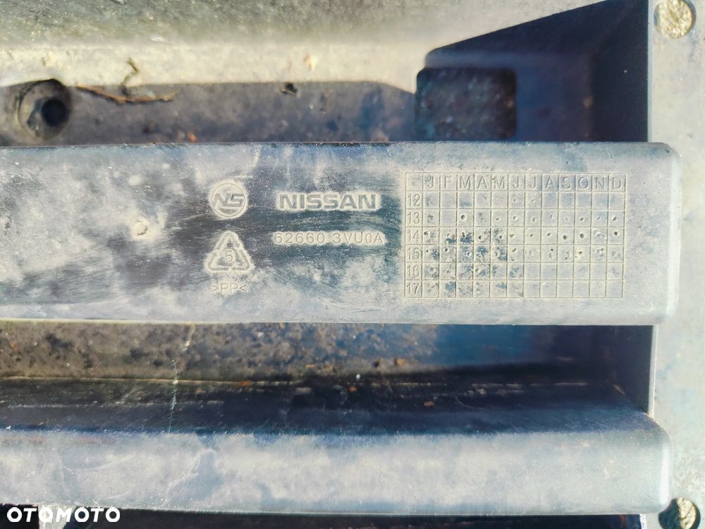 Nissan Note E12 płyta pod zderzak absorber - 2