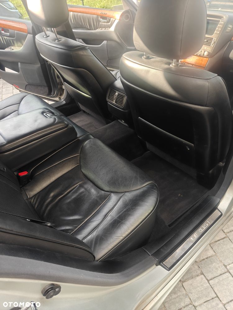 Lexus LS Standard - 18