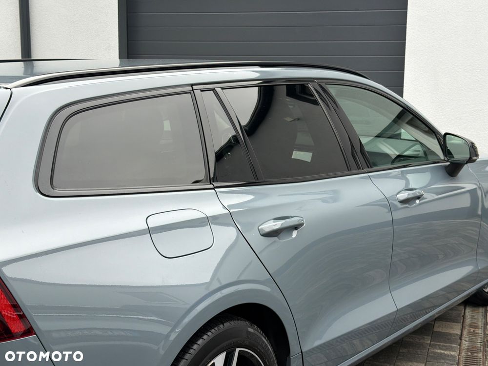 Volvo V60 B3 B Plus Dark - 20