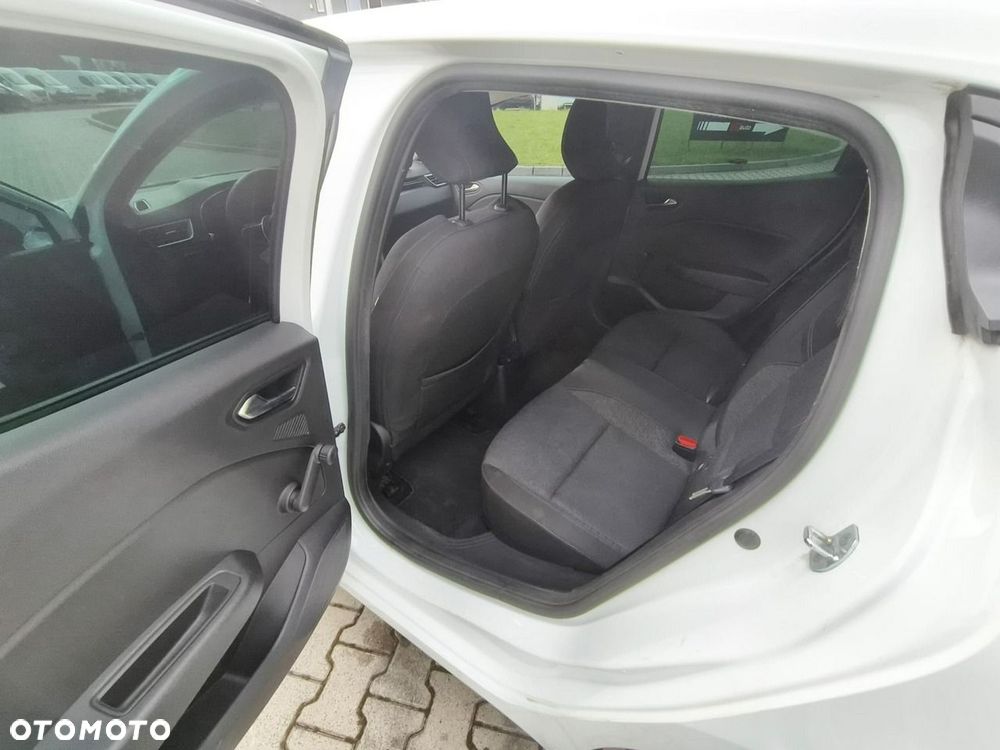 Renault Clio - 17