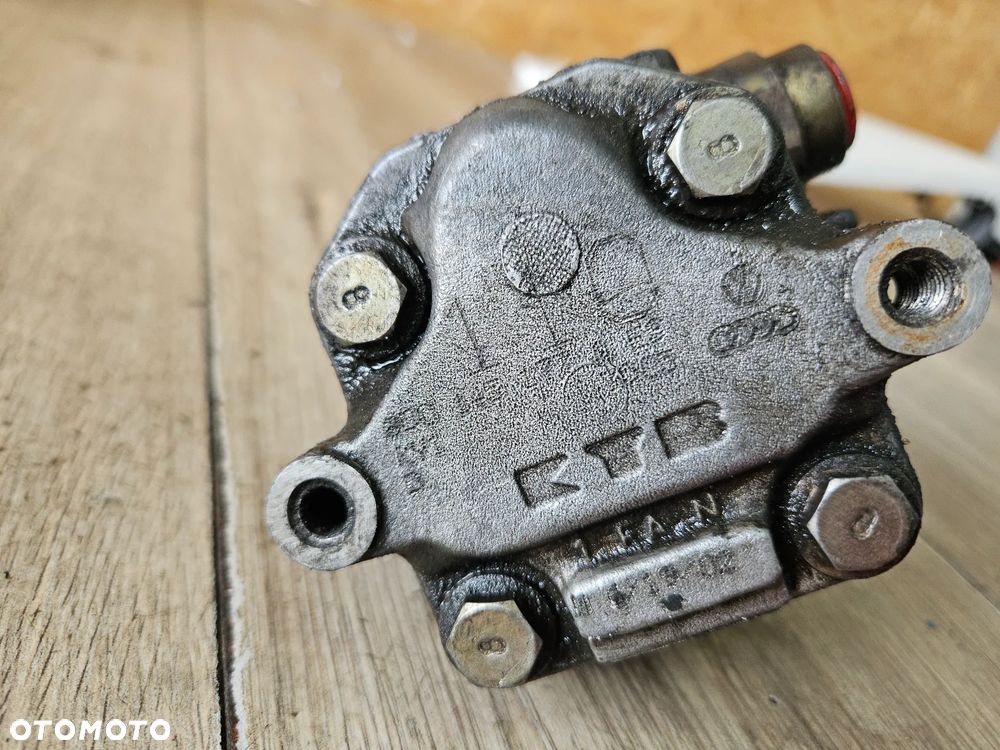 Pompa wspomagania VW Passat B5 FL Lift 1,9 TDI 8D0145177A - 4