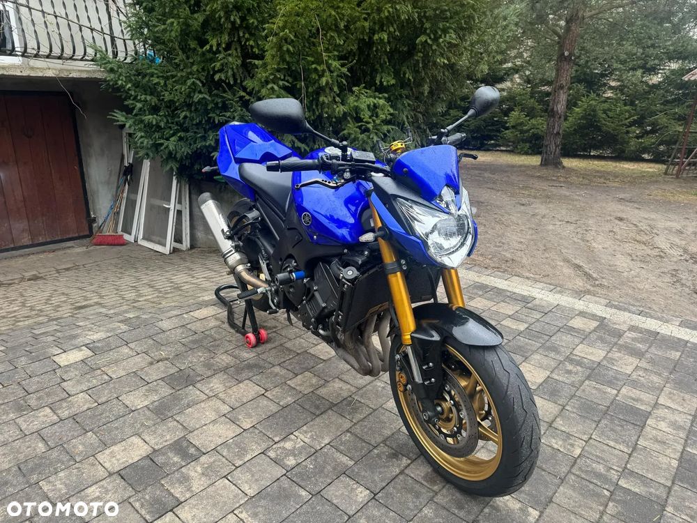 Yamaha FZ8 - 5