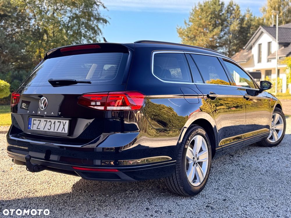 Volkswagen Passat Variant 2.0 TDI SCR DSG Comfortline - 27