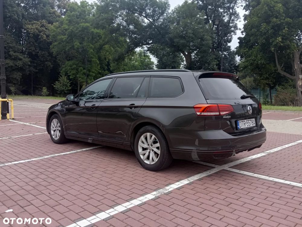 Volkswagen Passat 2.0 TDI BMT Comfortline - 15