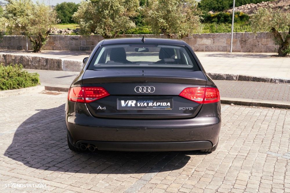 Audi A4 2.0 TDI Advance - 6