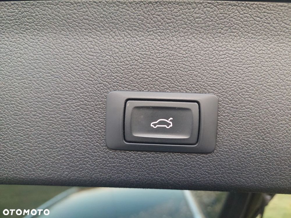 Audi A4 Avant 2.0 TDI DPF quattro S tronic S line Sportpaket - 14