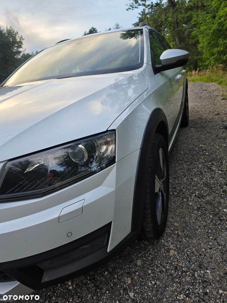 Skoda Octavia Scout 2.0 TDI 4x4 DSG - 5
