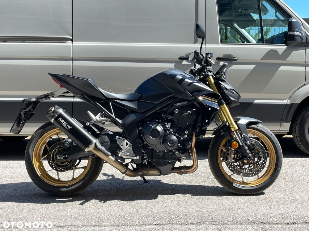 Honda CB - 22