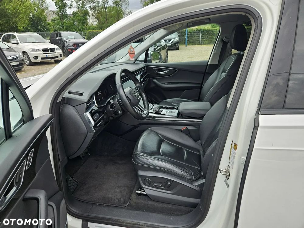 Audi Q7 2020 photo 5