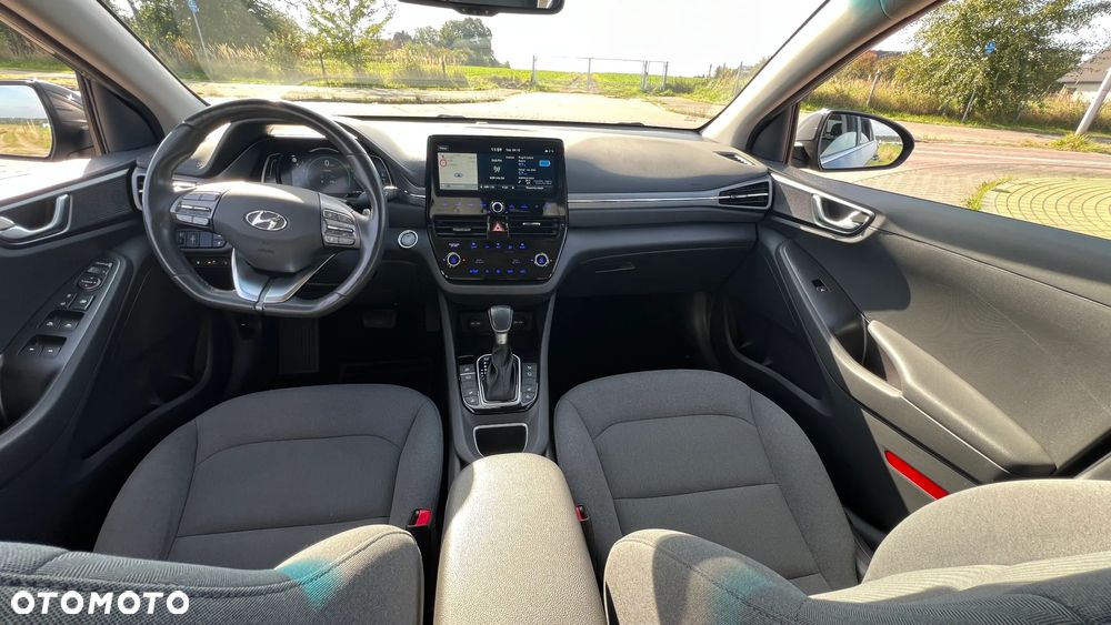 Hyundai IONIQ Plug-in hybrid Premium - 22