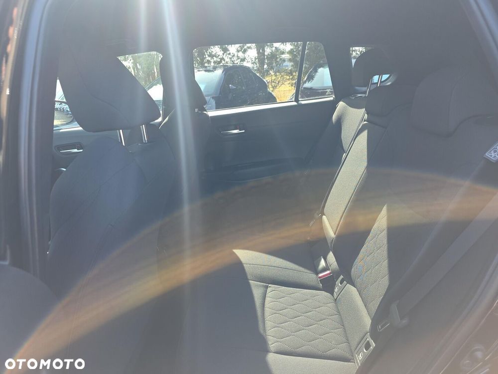 Toyota Corolla Cross - 11