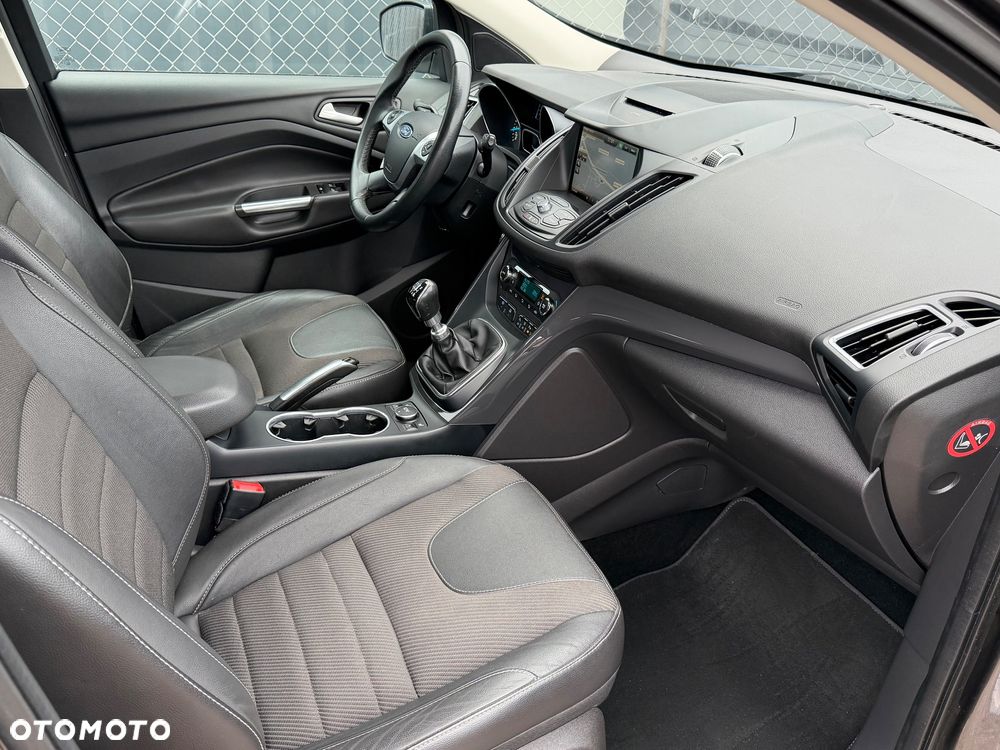 Ford Kuga - 8