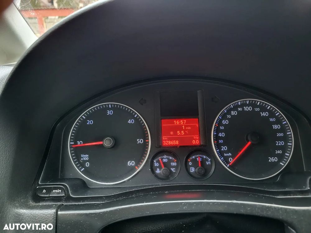 Volkswagen Golf 1.9 TDI Comfortline - 12