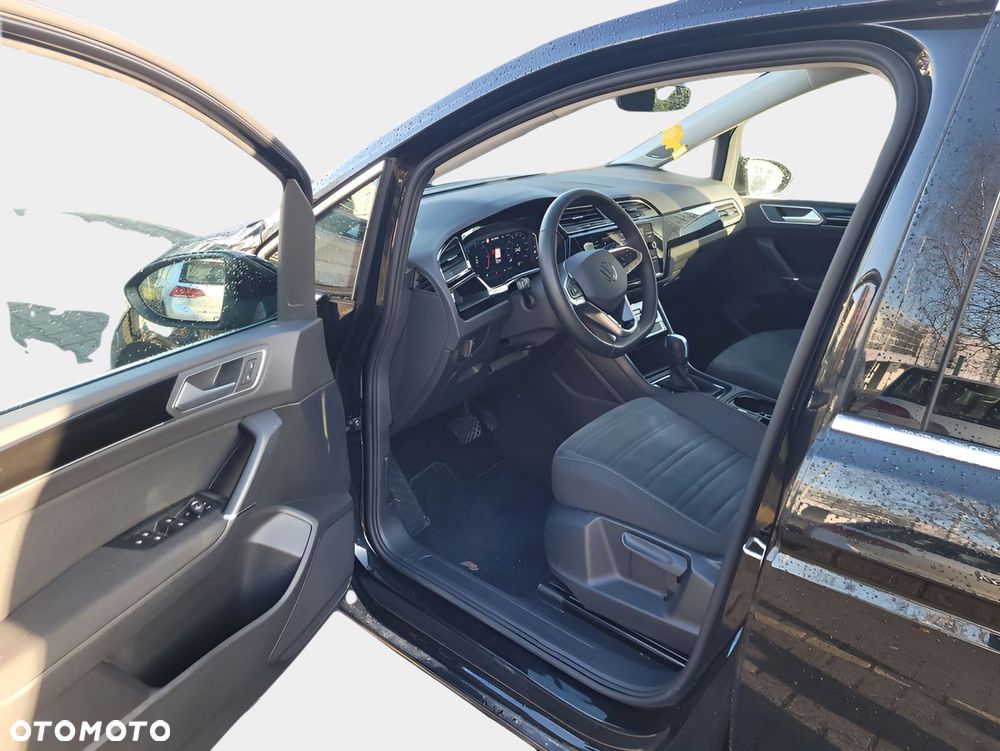 Volkswagen Touran - 7