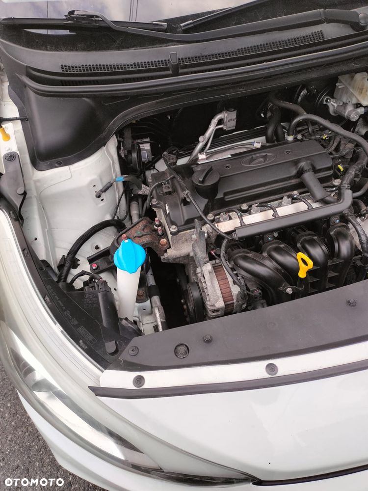 Hyundai i20 - 8