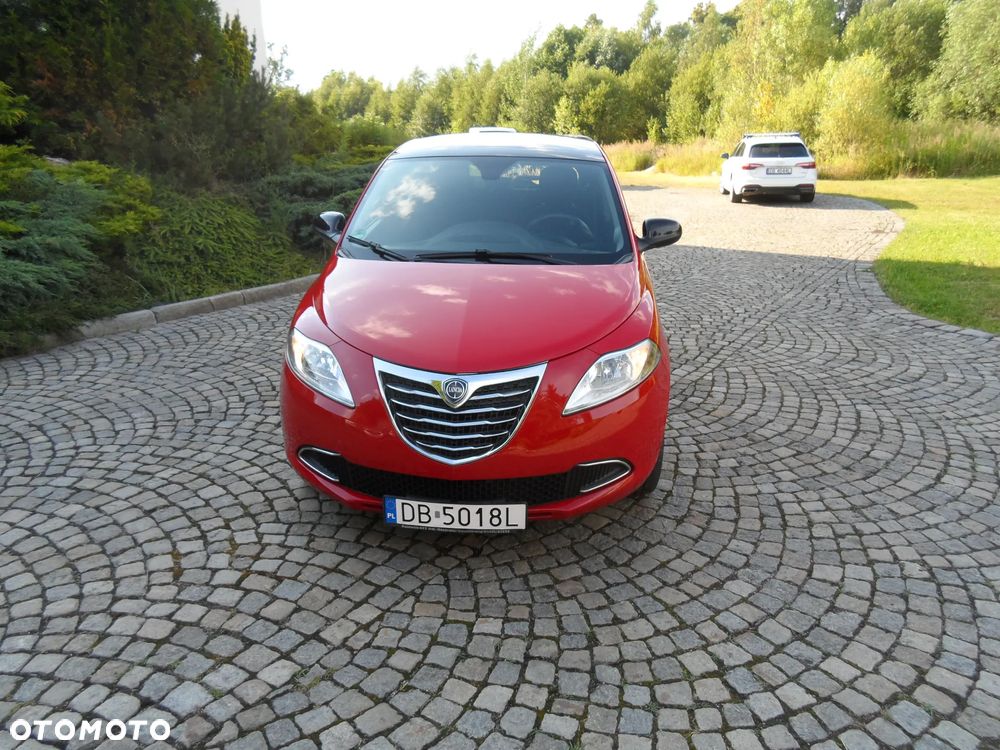 Lancia Ypsilon Y 0.9 TwinAir Turbo 8V Platinum - 4