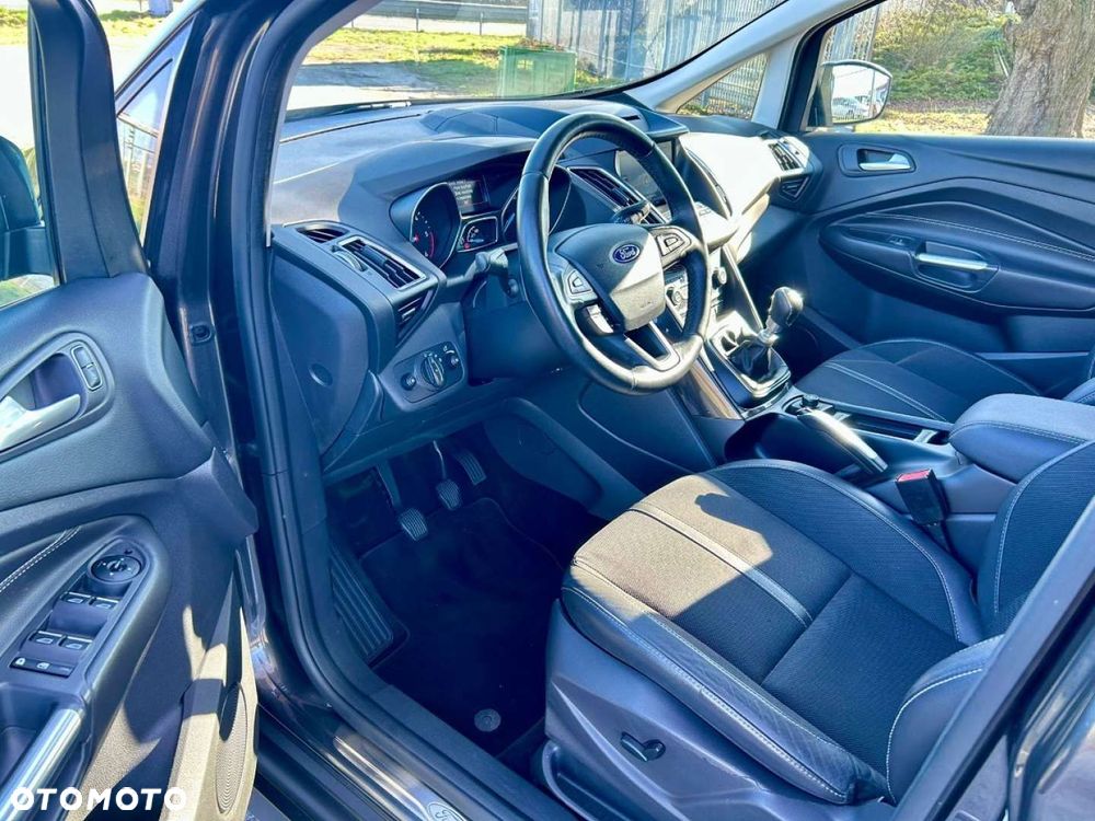 Ford Grand C-MAX - 28