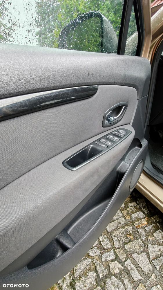 Renault Scenic 1.5 dCi Dynamique - 10