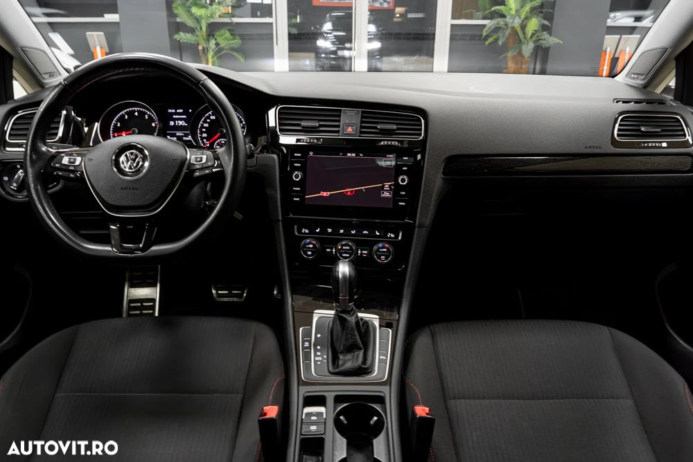 Volkswagen Golf 1.5 TSI ACT DSG Sound - 8