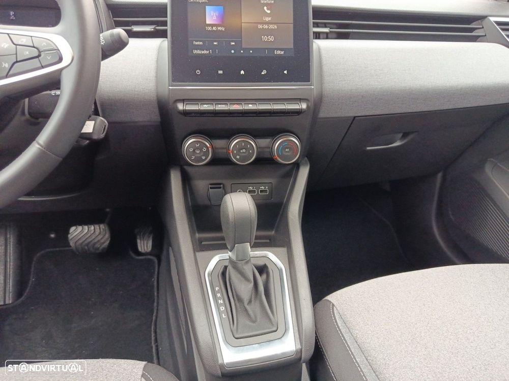 Renault Clio 1.0 TCe Intens CVT — fotografia 11