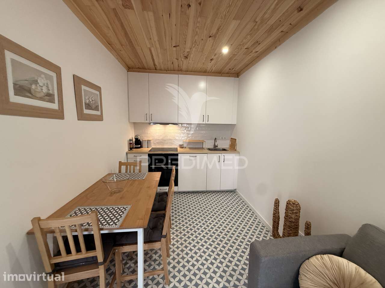 Moradia totalmente remodelada T1 no centro de Portimão - Grande imagem: 2/20