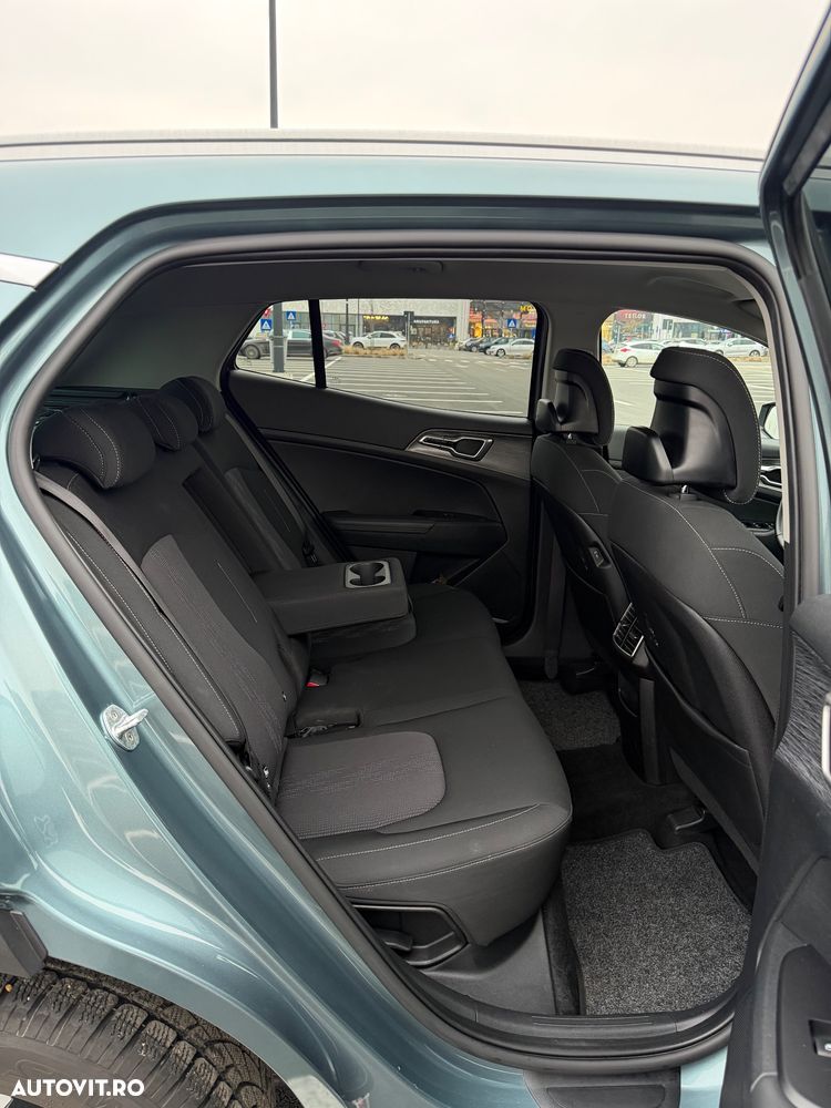 Kia Sportage 1.6 DSL MHEV 7DCT HP 4x2 Style - 31