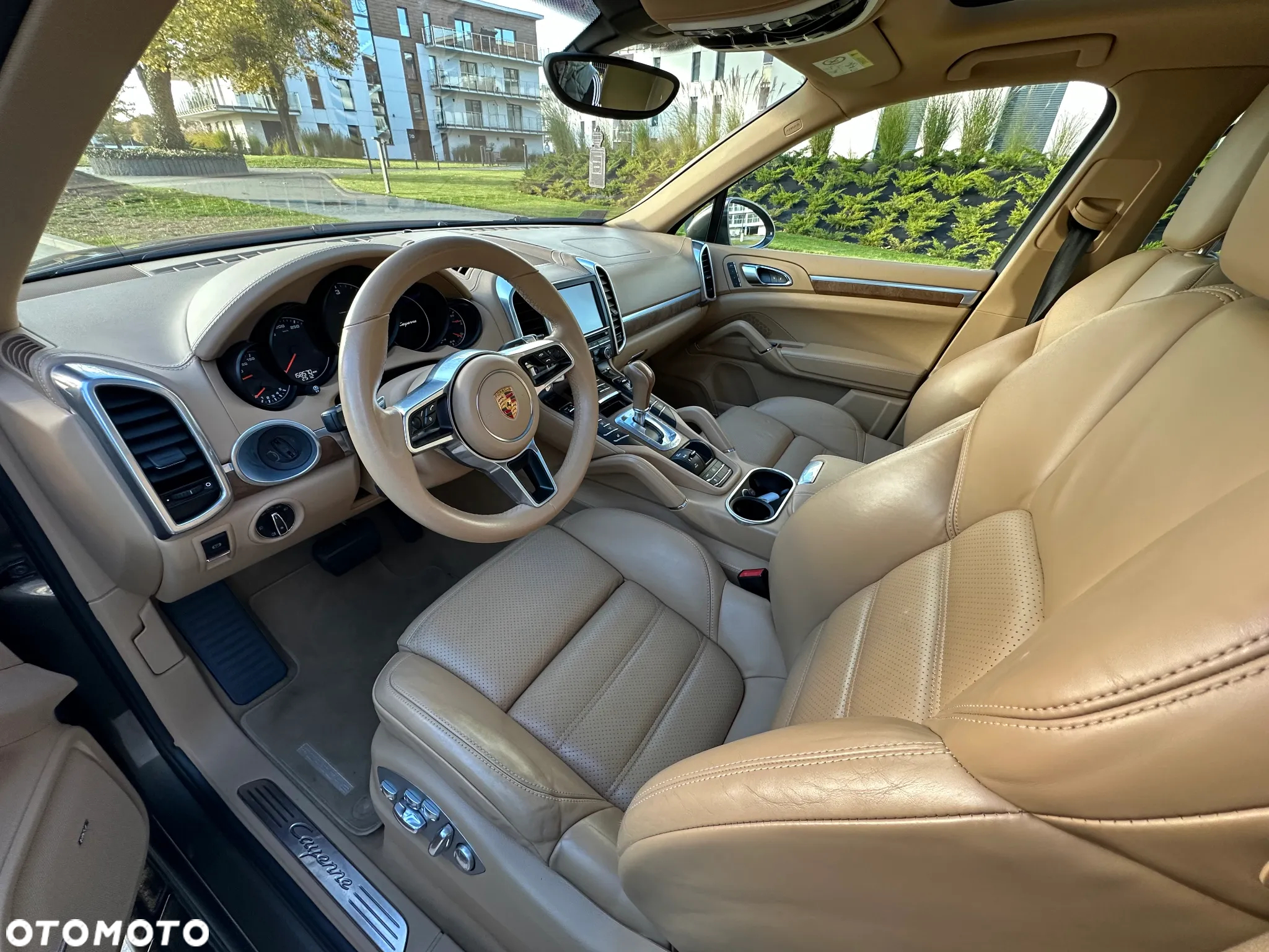Porsche Cayenne - 9