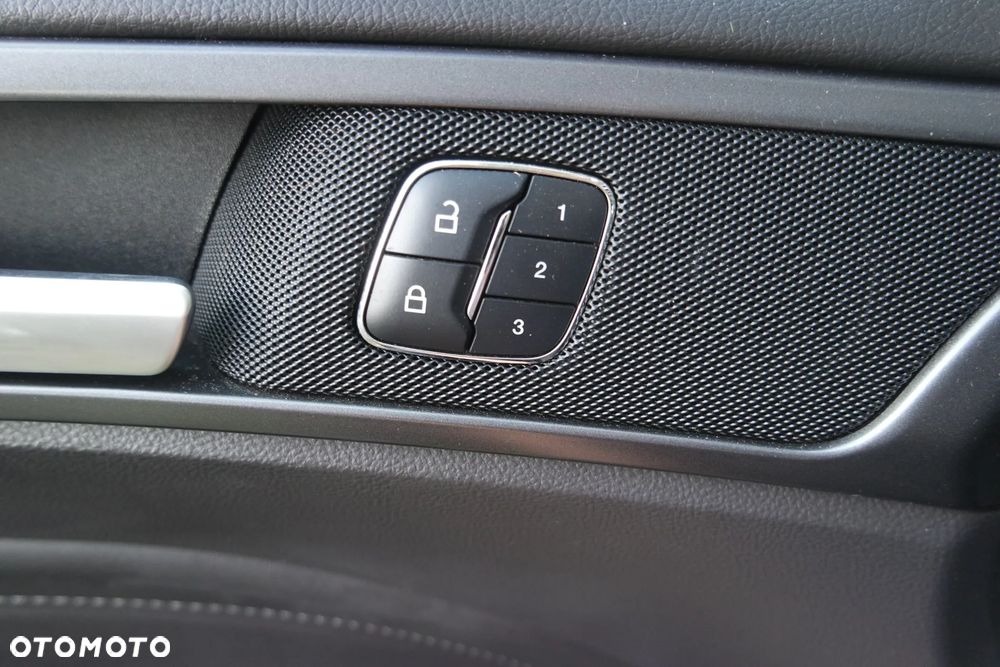 Ford Mondeo - 14