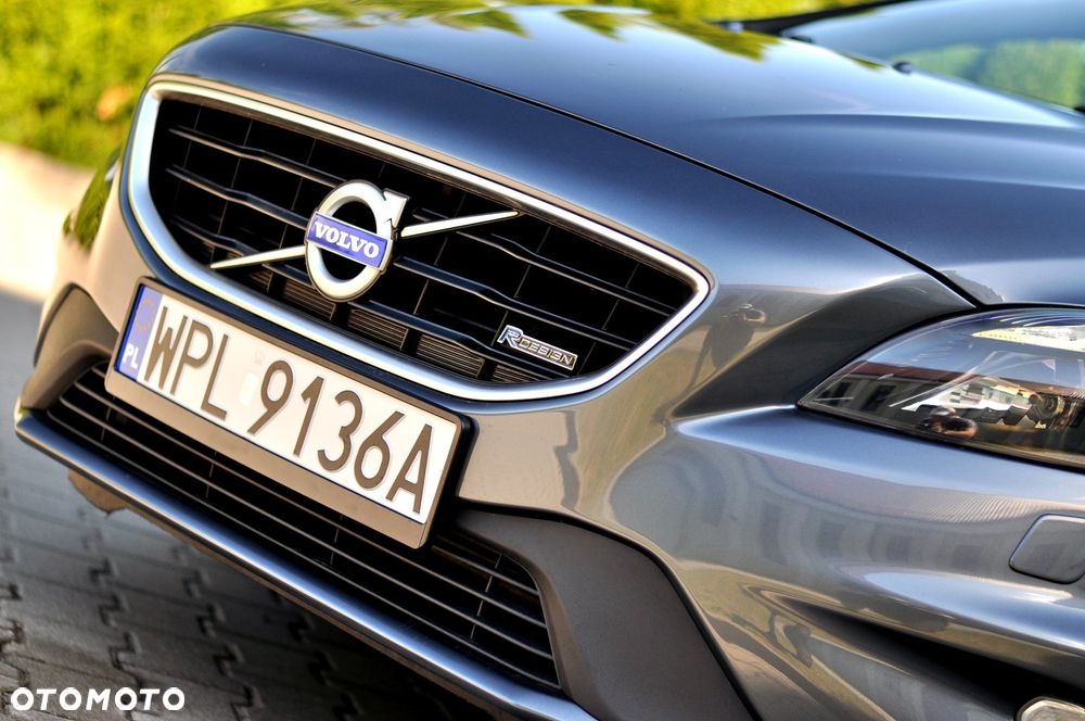 Volvo V40 D3 R-Design Summum - 13