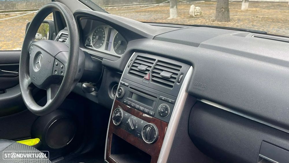 Mercedes-Benz B 150 BlueEFFICIENCY - 13