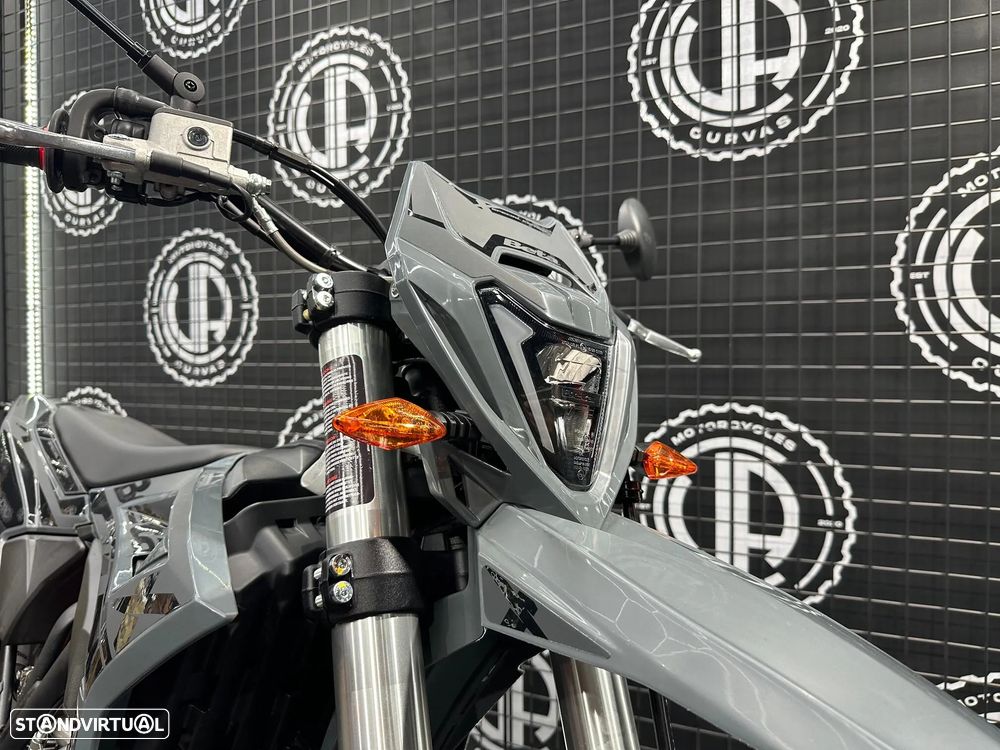 Beta RR MOTARD 4T 125 T X - 9