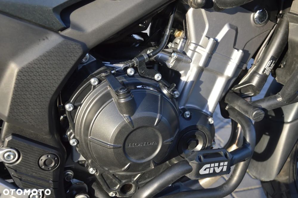 Honda CB - 3