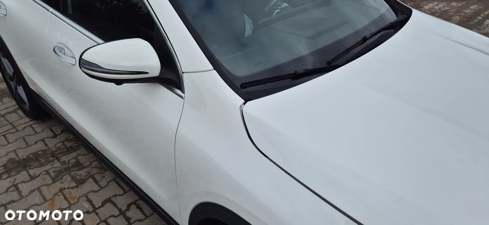Mercedes-Benz GLA - 5