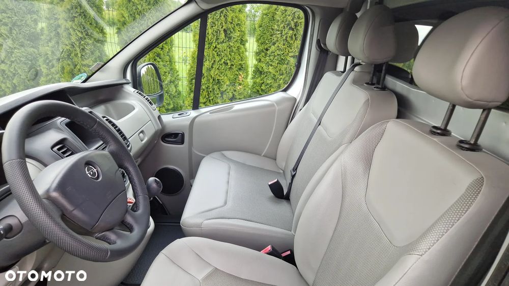 Opel Vivaro - 9