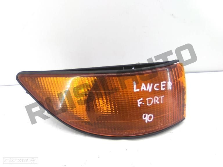 Farolim Pisca Frente Direito  Mitsubishi Lancer Iii [1982_1984] - 1