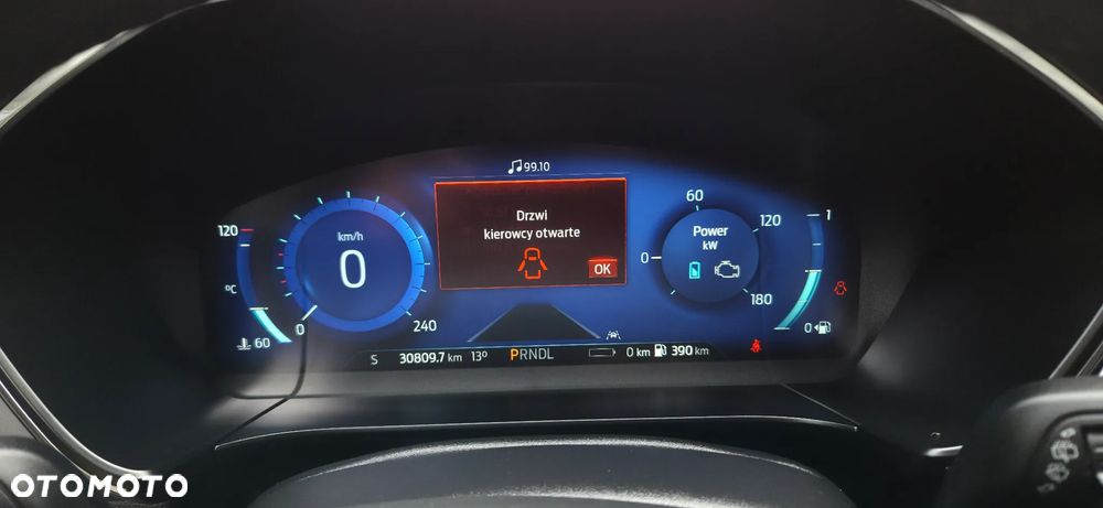 Ford Kuga - 25