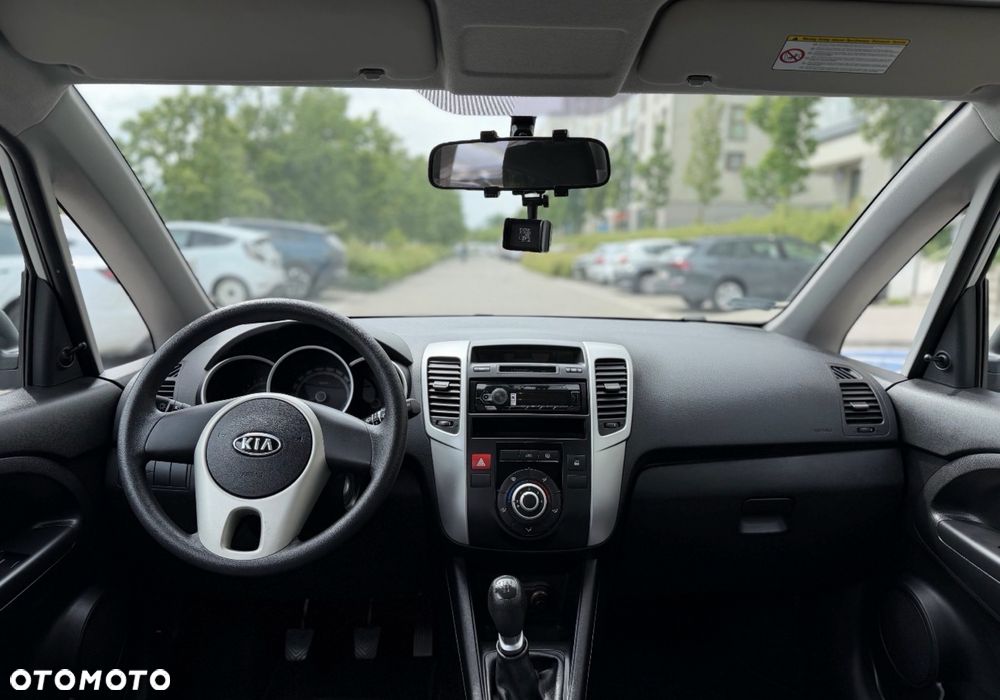Kia Venga - 7