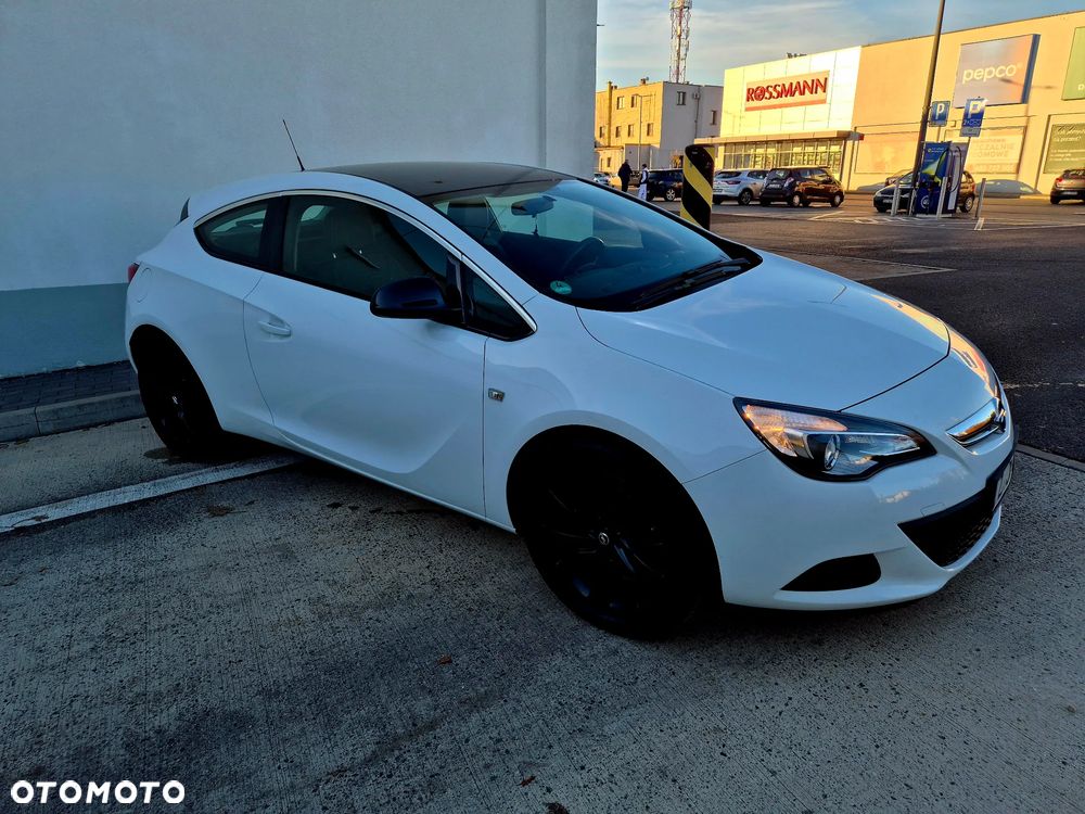 Opel Astra GTC 1.4 Turbo Innovation