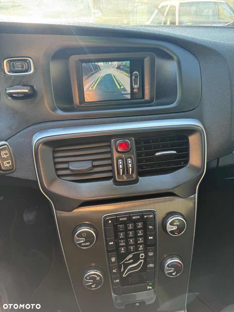 Volvo V40 D2 R-Design Kinetic - 12