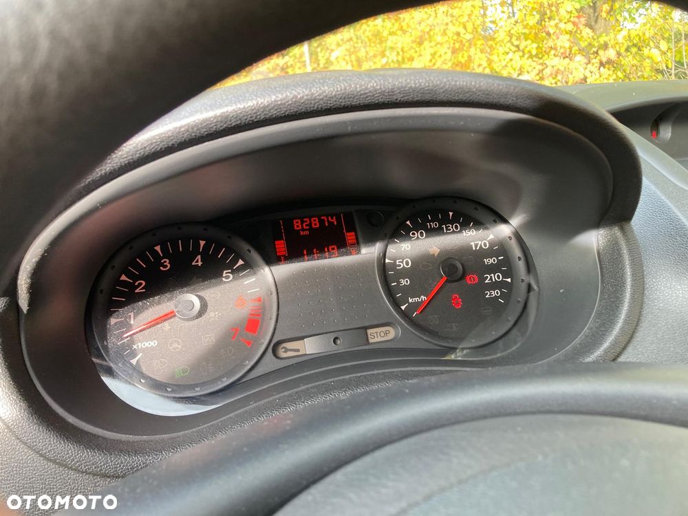 Renault Clio - 11