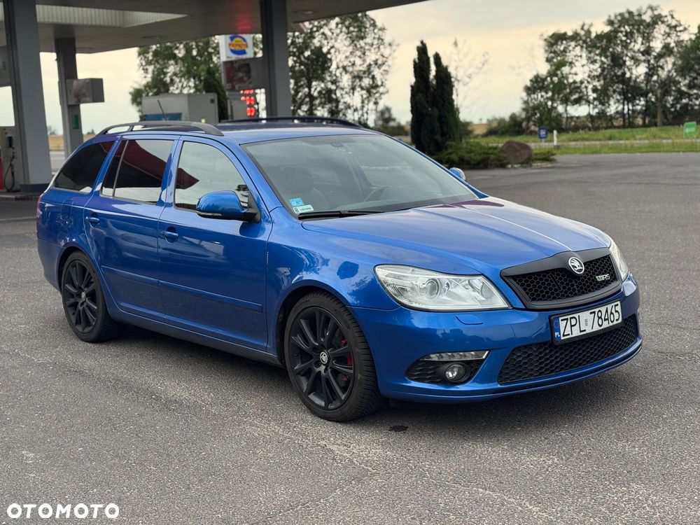 Skoda Octavia 2.0 TDI DPF RS DSG - 2