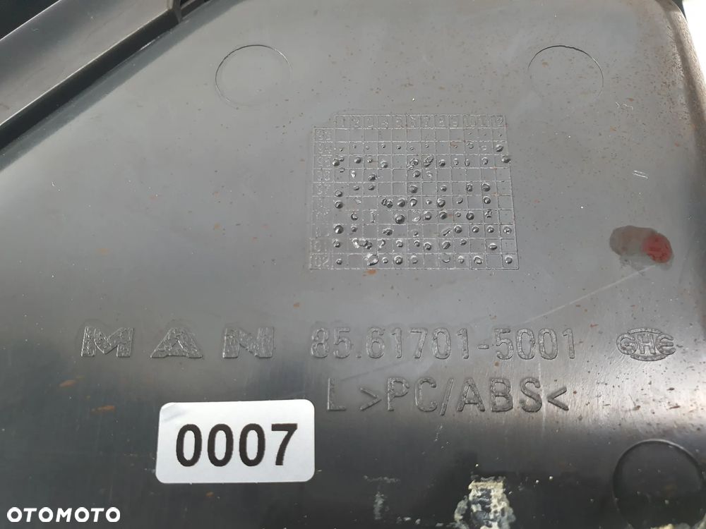 UCHWYT DESKI RACZKA OSLONA MOCOWANIE LEWE   MAN LE - 3