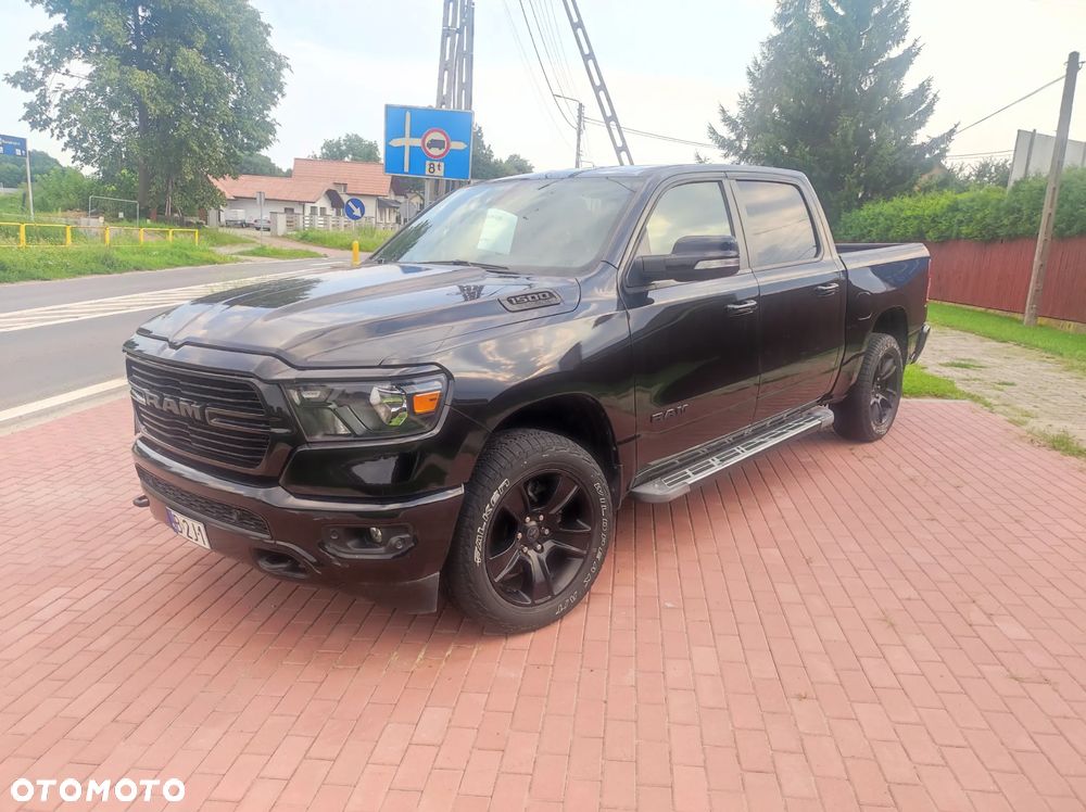 RAM 1500 5.7 Crew Cab Shortbed Bighorn Black - 2