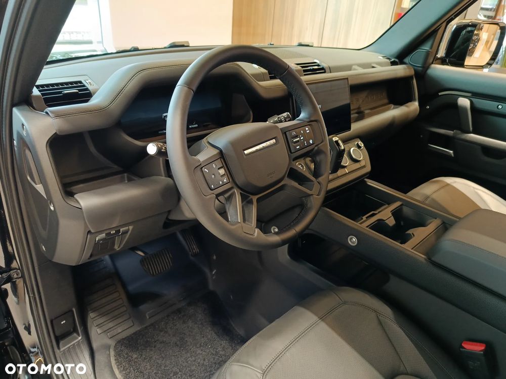 Land Rover Defender 130 5.0 P425 Outbound - 20