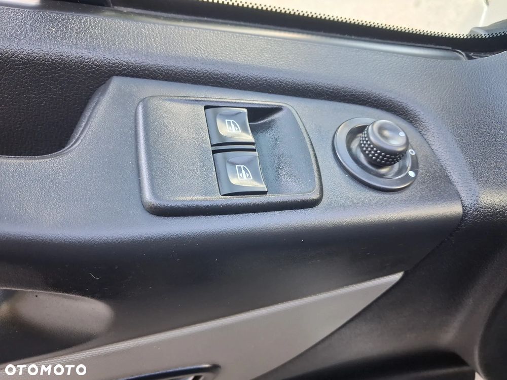 Renault Trafic - 18